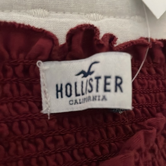 Hollister of the shoulder crop top - Picture 2 of 3